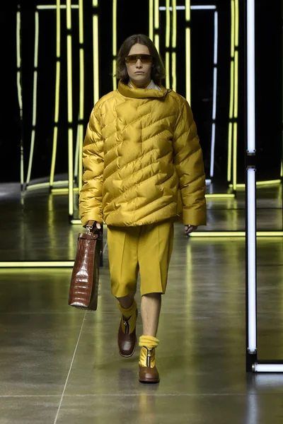Look 41